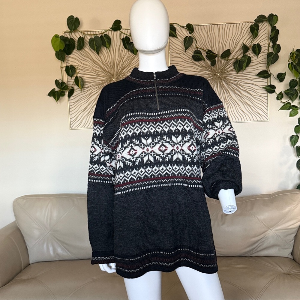 Herman Geist Black and White Patterned Sweater 100% Wool Like New Mens Size L